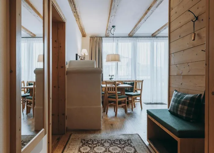 Aparthotel Anna Maria 4*